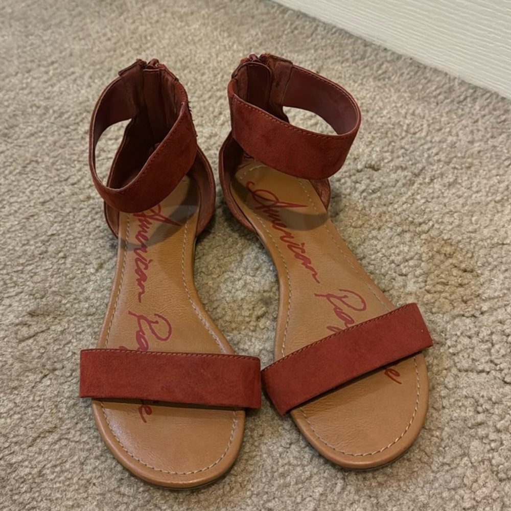American rag sandals